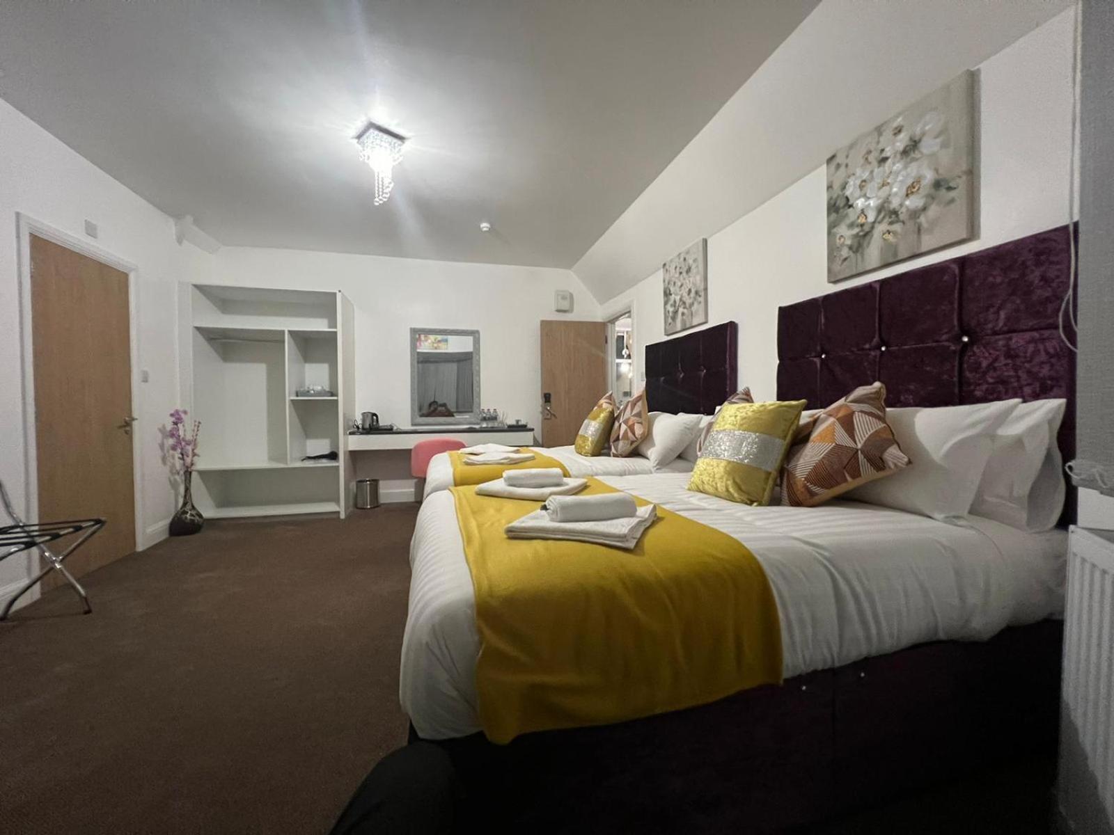 Hotel 4 Sisters 4*