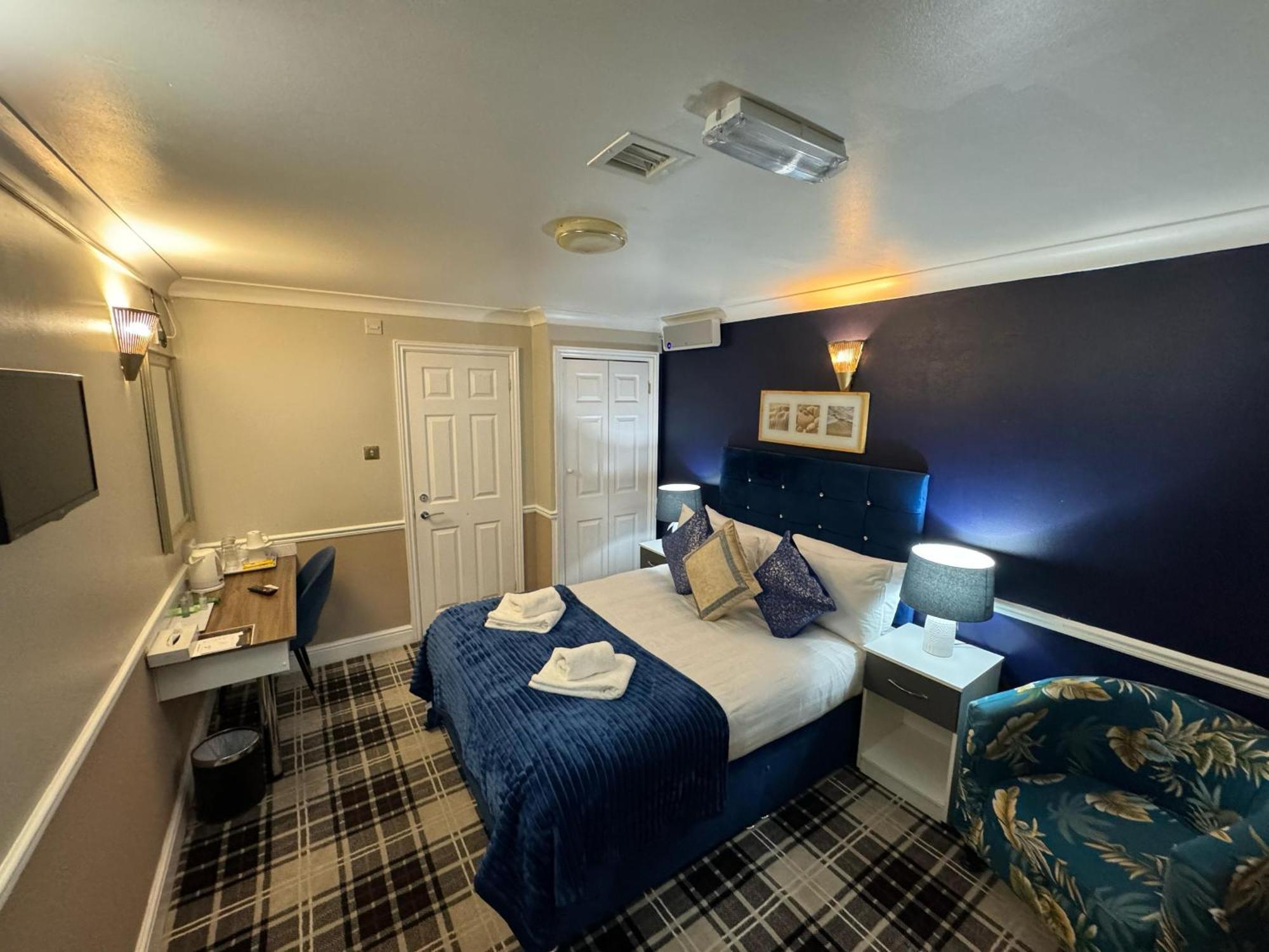 Hotel 4 Sisters 4*