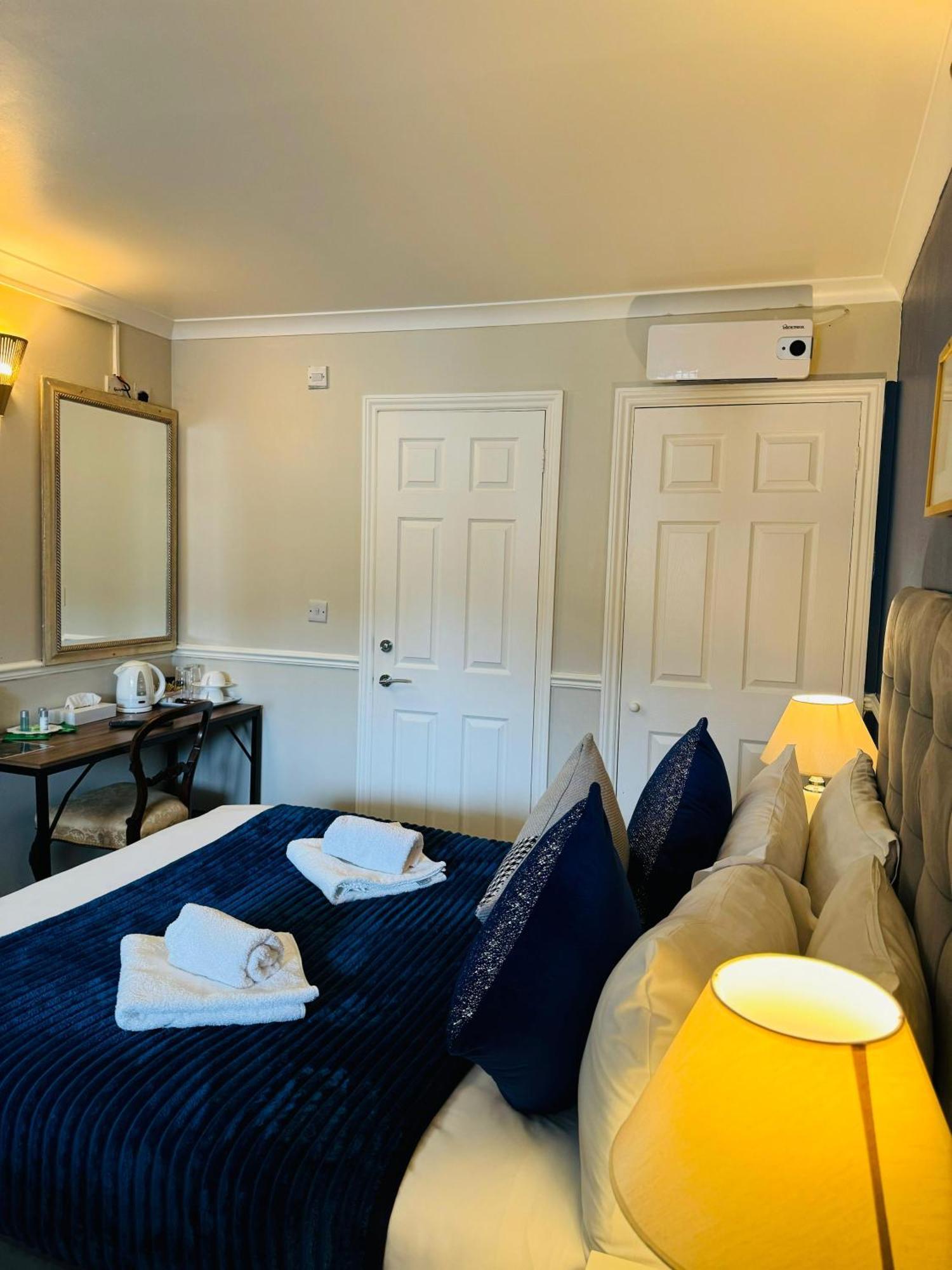 Hotel 4 Sisters 4*