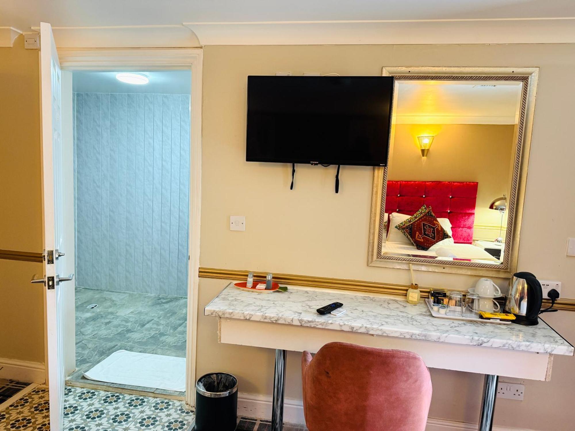 Hotel 4 Sisters 4*